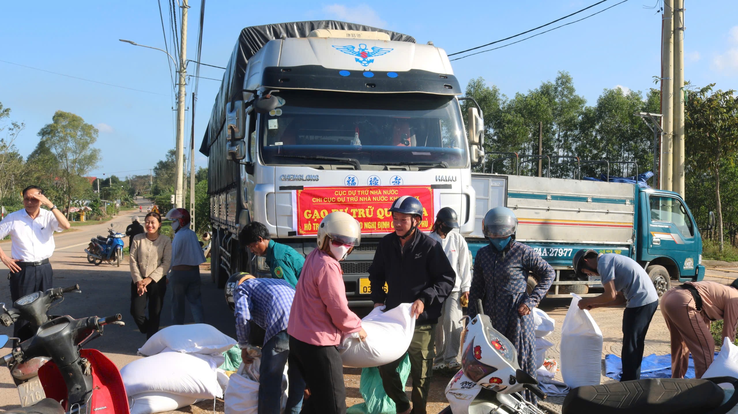 Bài 1: Tinh gọn bộ máy gắn với phân cấp, phân quyền hiệu quả