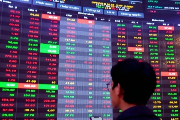 Nhà đầu tư trong nước mất bình tĩnh trước tin tức bên ngoài
