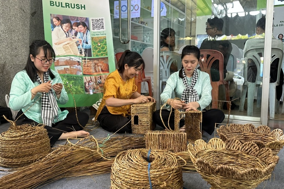 Nhiều chính sách tài chính hỗ trợ doanh nghiệp chuyển đổi số, chuyển đổi xanh