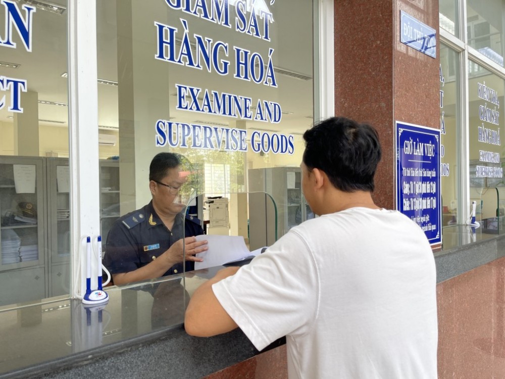 Hiệu quả từ công tác tạo thuận lợi và kiểm soát tại Hải quan cửa khẩu cảng quốc tế Long An
