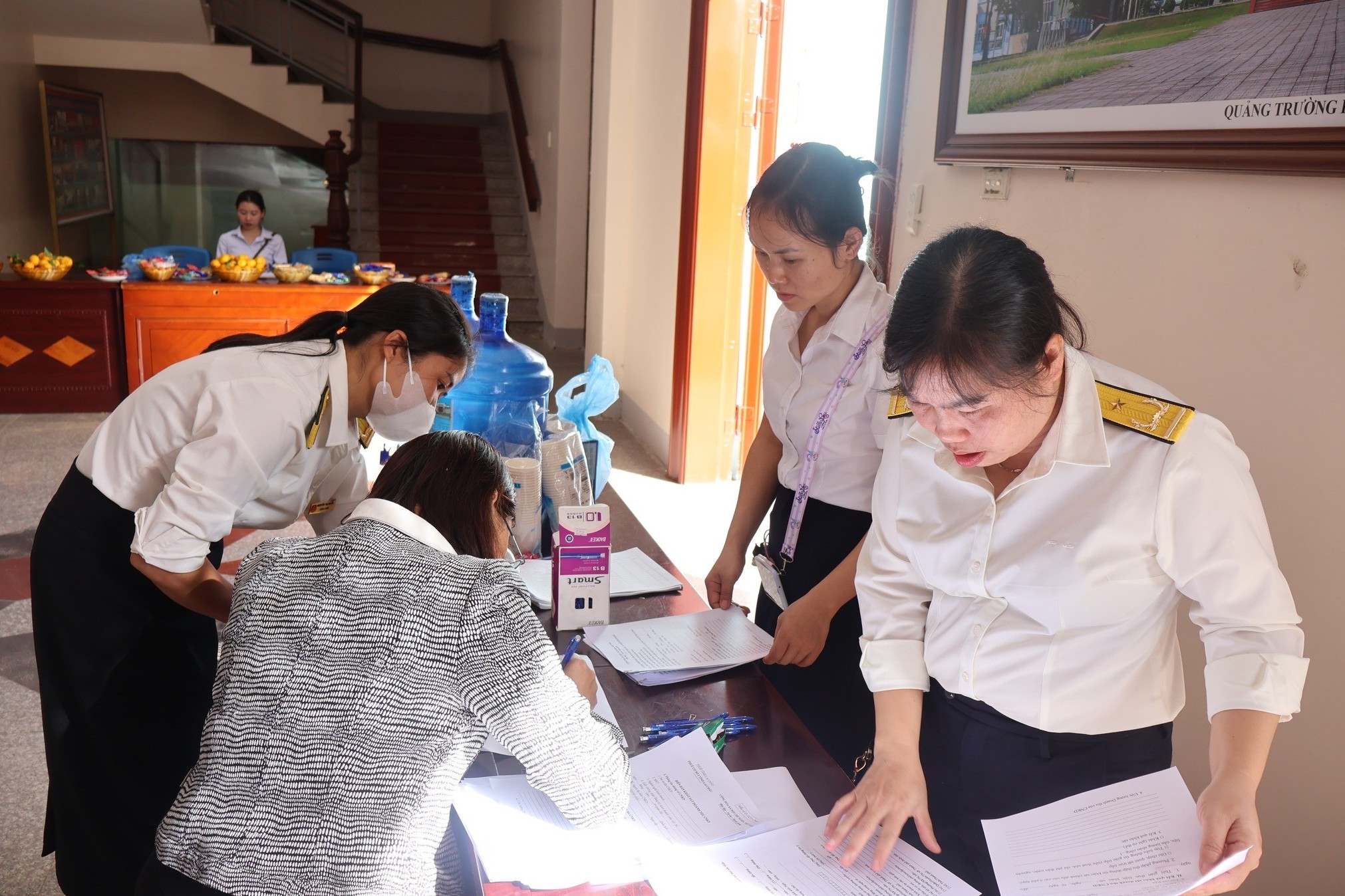 INFOGRAPHIC: Từ thuế khoán sang kê khai - biến động trong 60 ngày tại Lai Châu