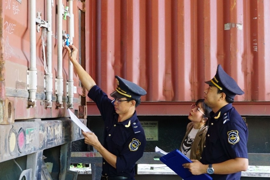 Lựa chọn mã loại hình khi nhập khẩu nguyên liệu phục vụ sản xuất hàng xuất khẩu