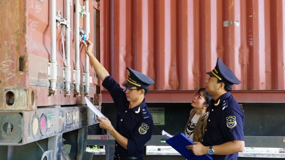 Lựa chọn mã loại hình khi nhập khẩu nguyên liệu phục vụ sản xuất hàng xuất khẩu