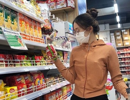 Tổng mức bán lẻ và doanh thu dịch vụ tăng hơn 9%