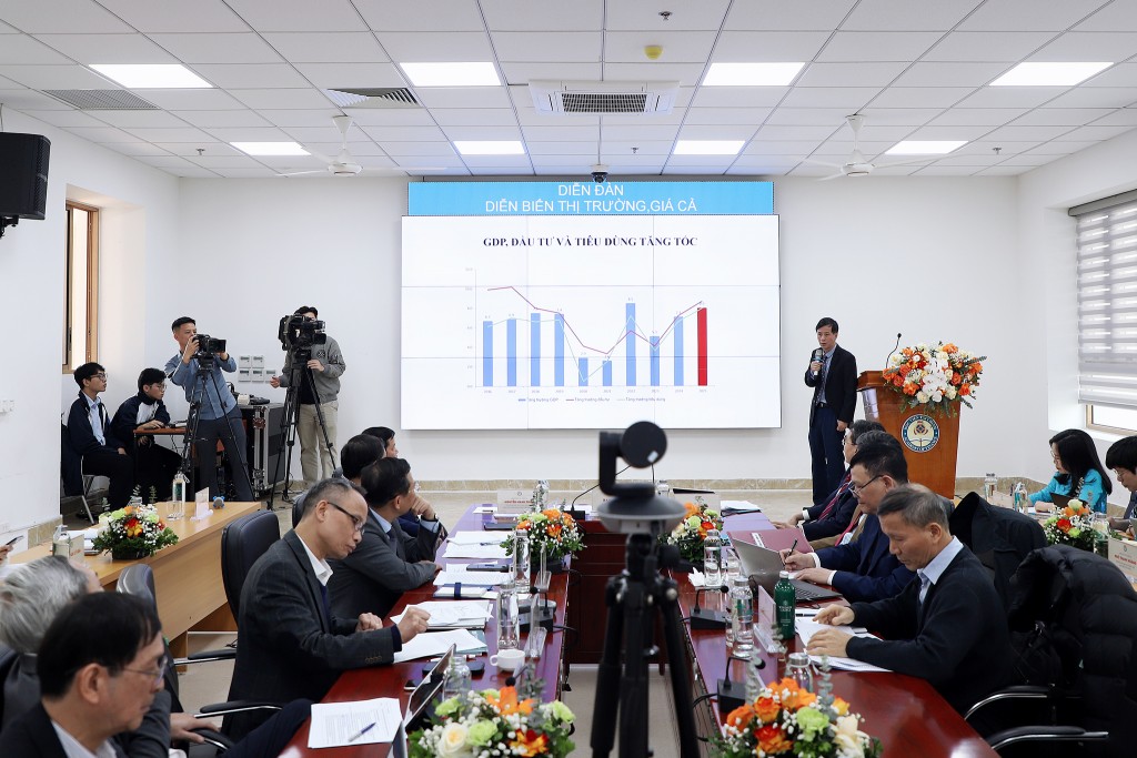 Hướng tới tăng trưởng 2 con số gắn với kiểm soát lạm phát Hướng tới tăng trưởng 2 con số gắn với kiểm soát lạm phát