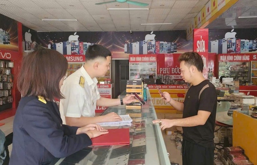 Vì sao hộ kinh doanh cần chủ động mở tài khoản riêng khi buôn bán?