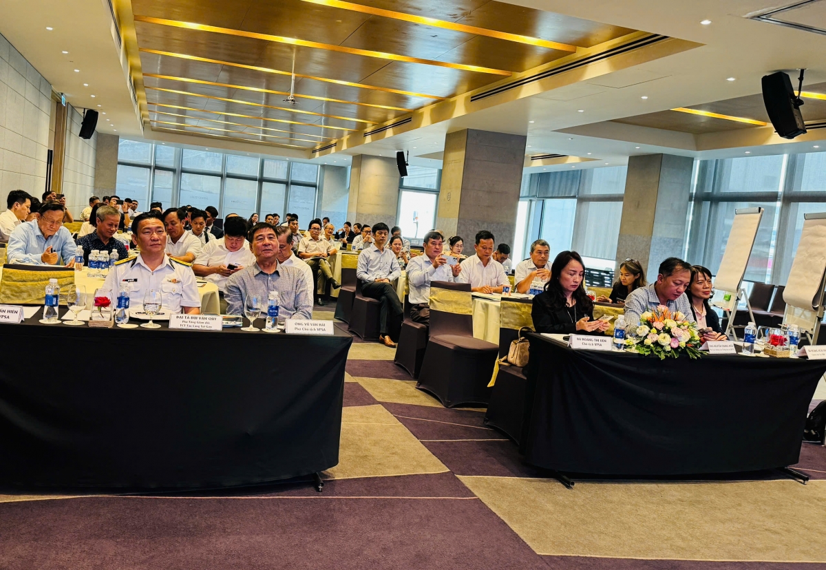 Các đại biểu tham dự Hội nghị. 