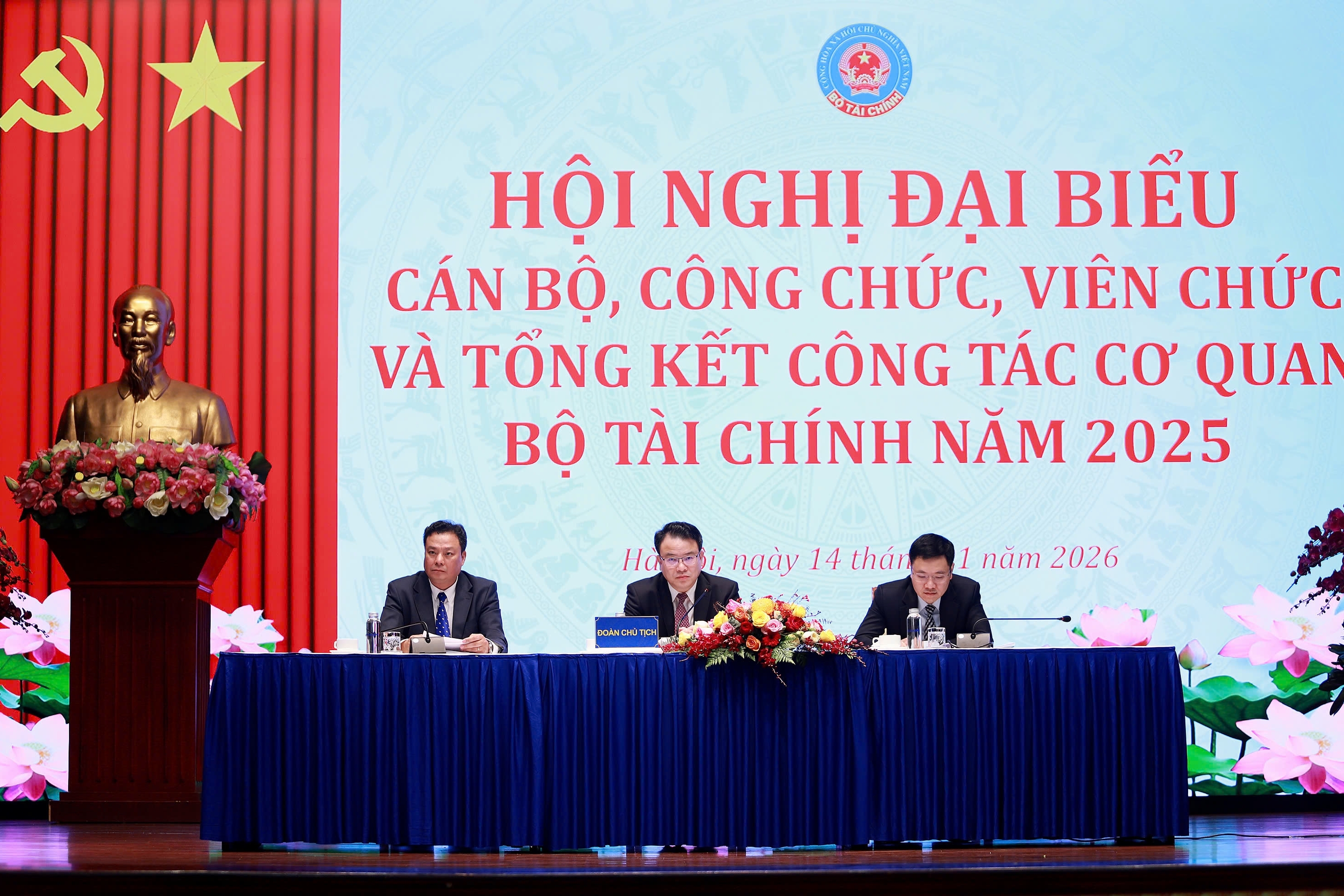 Chùm ảnh: Hội nghị công chức, viên chức và tổng kết cơ quan Bộ Tài chính năm 2025