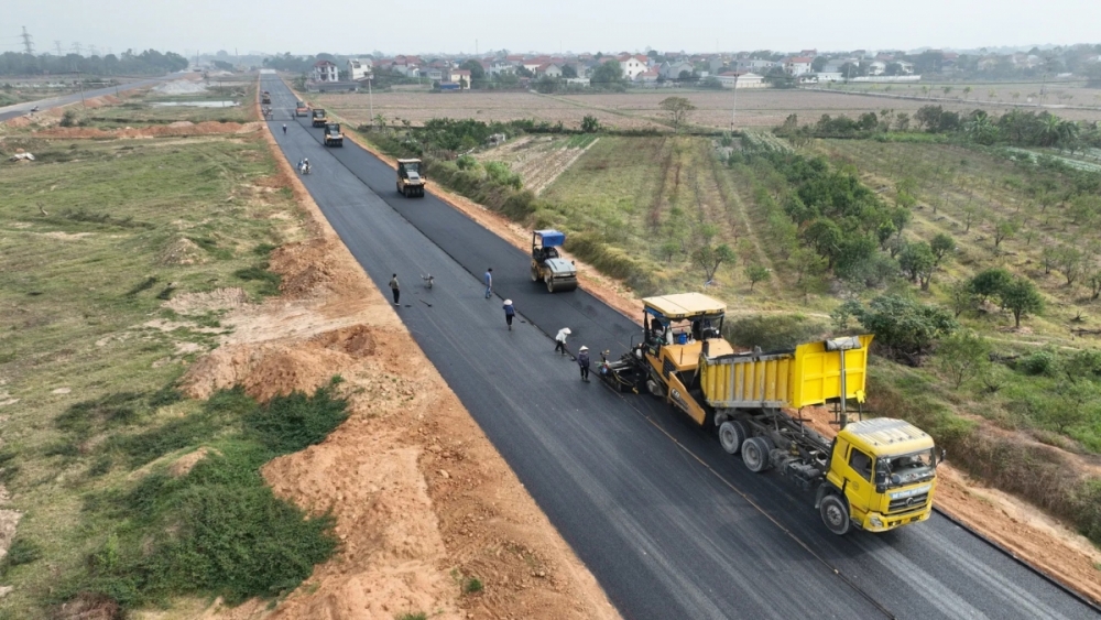 Đột phá về hạ tầng giao thông, thúc đẩy tăng trưởng nhanh và bền vững Đột phá về hạ tầng giao thông, thúc đẩy tăng trưởng nhanh và bền vững