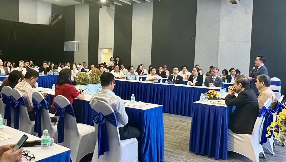 Thu hút dòng vốn xanh từ Trung tâm tài chính quốc tế tại Việt Nam Thu hút dòng vốn xanh từ Trung tâm tài chính quốc tế tại Việt Nam
