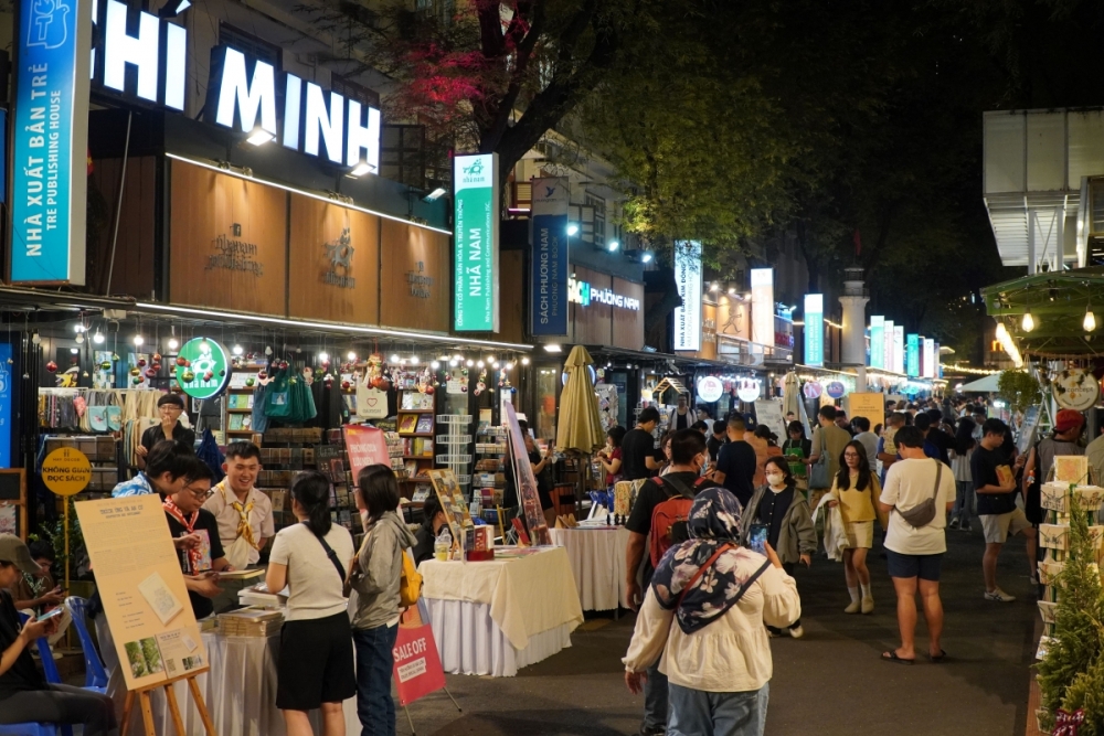TP. Hồ Chí Minh ưu tiên các loại hình du lịch gắn với kinh tế đêm