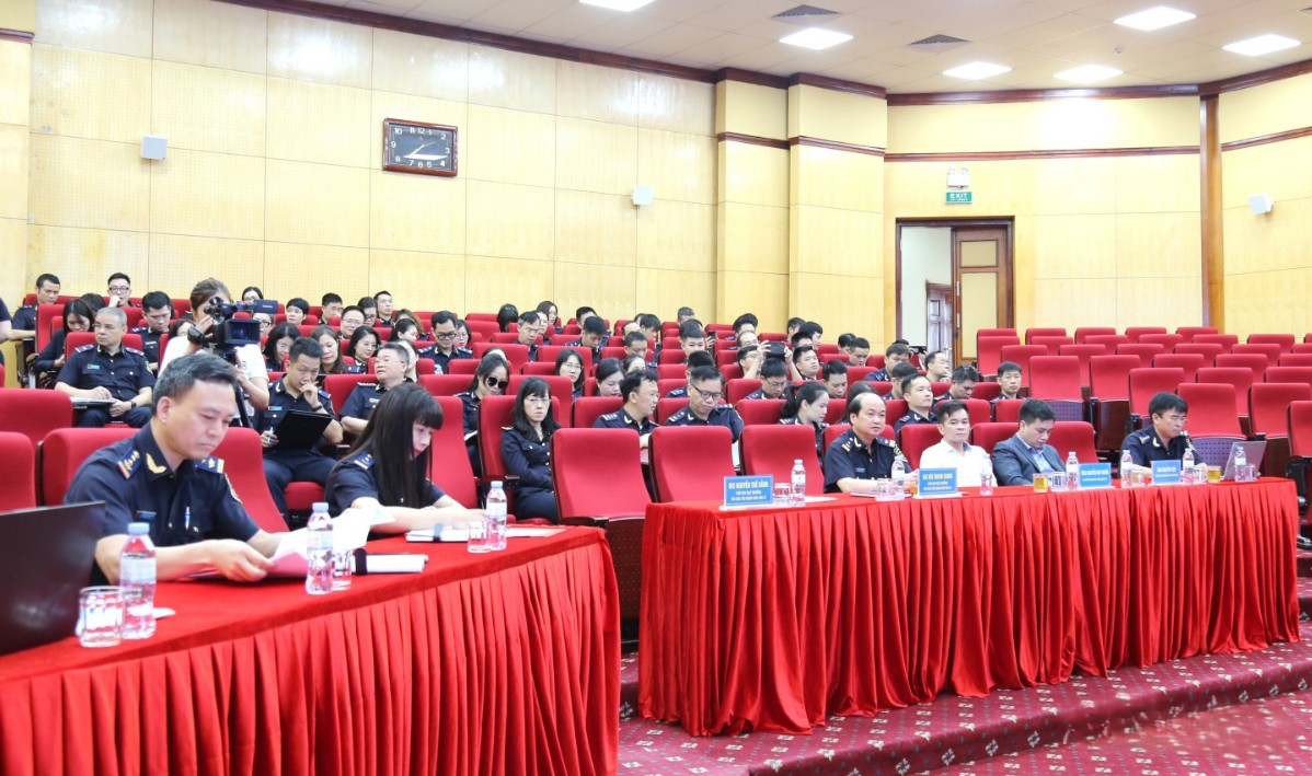 Ngày 18/4, Chi cục Hải quan khu vực VI tổ chức lớp tập huấn sử dụng nền tảng Học trực tuyến đại trà Quốc gia Moocs (bình dân học vụ số).