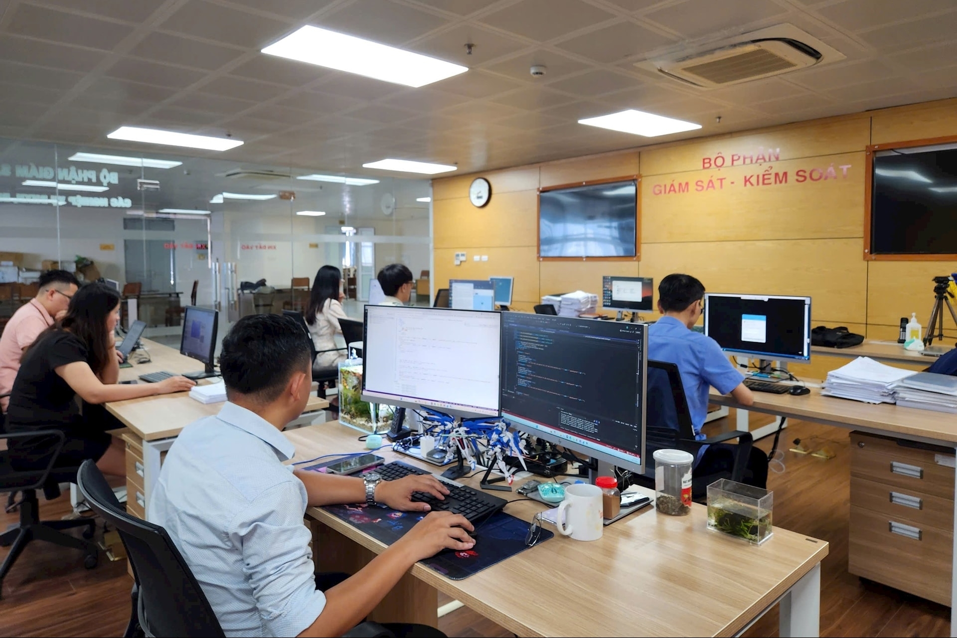 Đưa khoa học, công nghệ, đổi mới sáng tạo và chuyển đổi số trở thành động lực phát triển