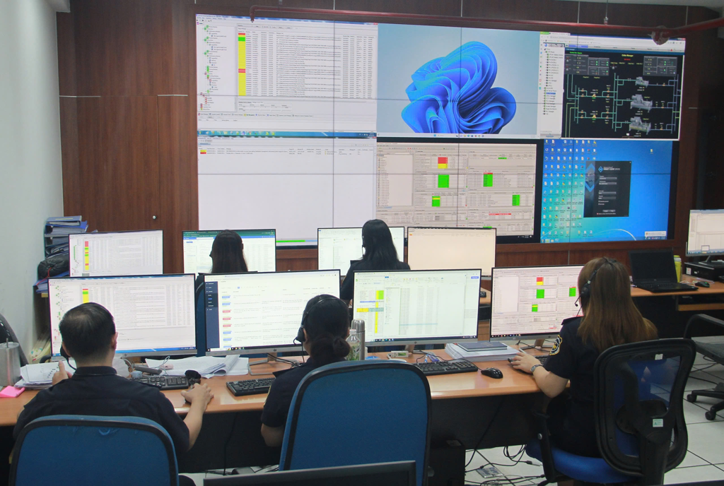 đồng bộ thủ tục hải quan với các chuẩn mực mới của Luật Giao dịch điện tử mà còn thiết lập một cơ chế kiểm chứng nghiêm ngặt đối với tư cách pháp lý của khối doanh nghiệp FDI và thương nhân nước ngoài.