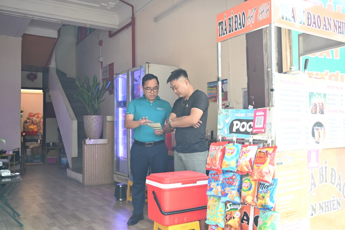 Gấp cuốn sổ cũ, hộ kinh doanh thảnh thơi trên app ngân hàng Gấp cuốn sổ cũ, hộ kinh doanh thảnh thơi trên app ngân hàng