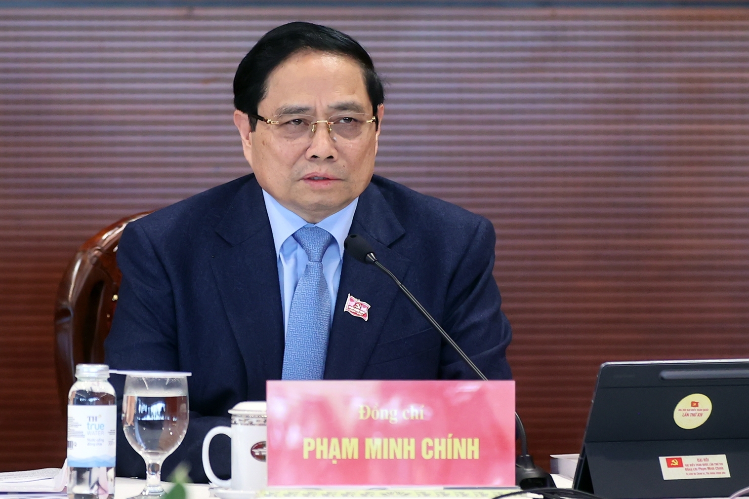 Thể chế hóa các nghị quyết của Đảng, làm mới các động lực tăng trưởng