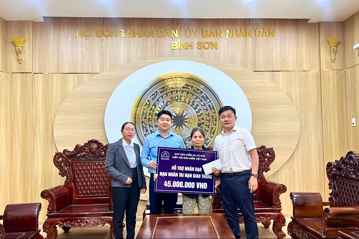 Hỗ trợ nhân đạo các gia đình nạn nhân tai nạn giao thông tại Quảng Ngãi, Thanh Hóa