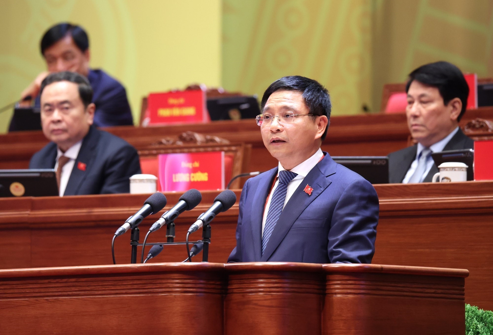 Hoàn thiện thể chế tài chính, khơi thông nguồn lực cho phát triển nhanh, bền vững Hoàn thiện thể chế tài chính, khơi thông nguồn lực cho phát triển nhanh, bền vững