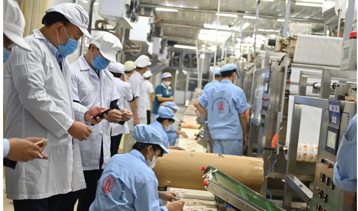 Kiểm tra nguồn cung hàng hóa phục vụ Tết Bính Ngọ 2026 tại Hà Nội Kiểm tra nguồn cung hàng hóa phục vụ Tết Bính Ngọ 2026 tại Hà Nội