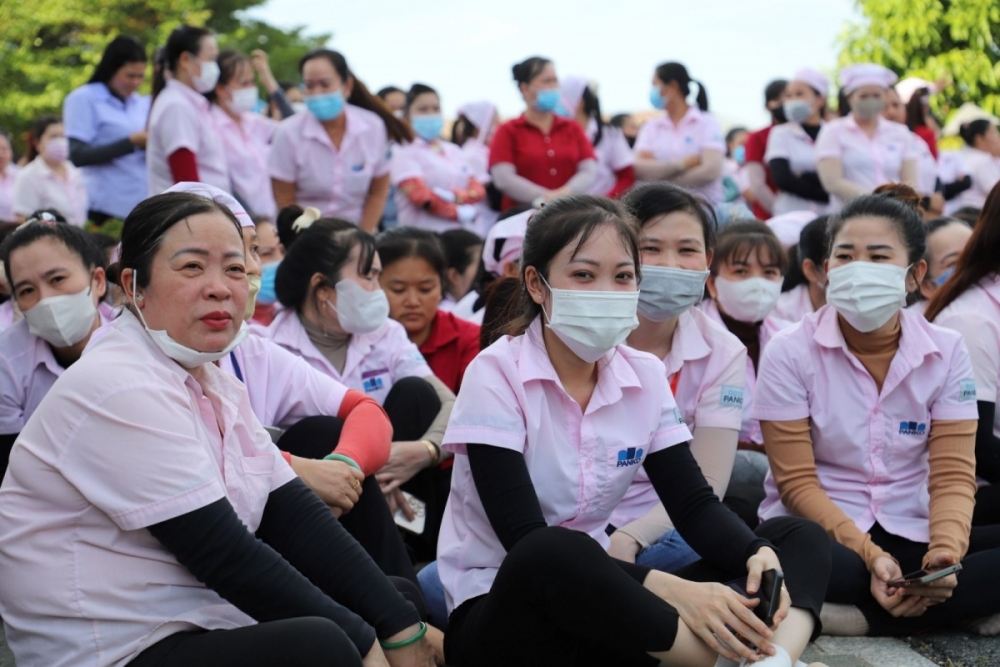 TP. Hồ Chí Minh bảo đảm quyền lợi bảo hiểm xã hội cho 2.700 công nhân mất việc