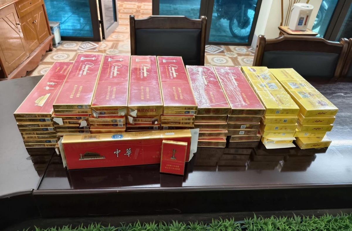 Hải quan khu vực VII chủ trì phát hiện vụ nhập lậu thuốc lá