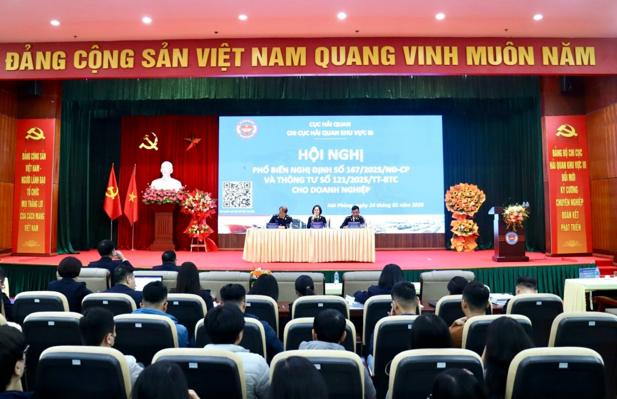Hải quan khu vực III tập huấn Nghị định số 167 và Thông tư số 121 cho công chức và doanh nghiệp