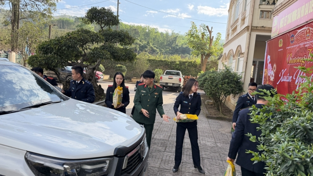 Thanh niên Hải quan La Lay phối hợp tổ chức chương trình 
