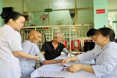 Khởi động chương trình tiêm ngừa cúm miễn phí cho người cao tuổi tại TP. Hồ Chí Minh