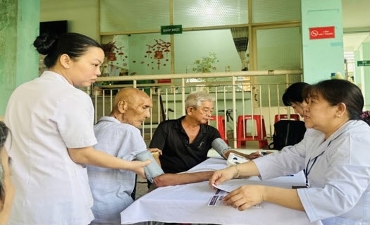 Khởi động chương trình tiêm ngừa cúm miễn phí cho người cao tuổi tại TP. Hồ Chí Minh