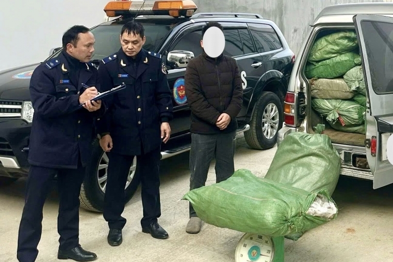 Hải quan khu vực XVI phát hiện, bắt giữ nhiều vụ vận chuyển trái phép lá thuốc lá