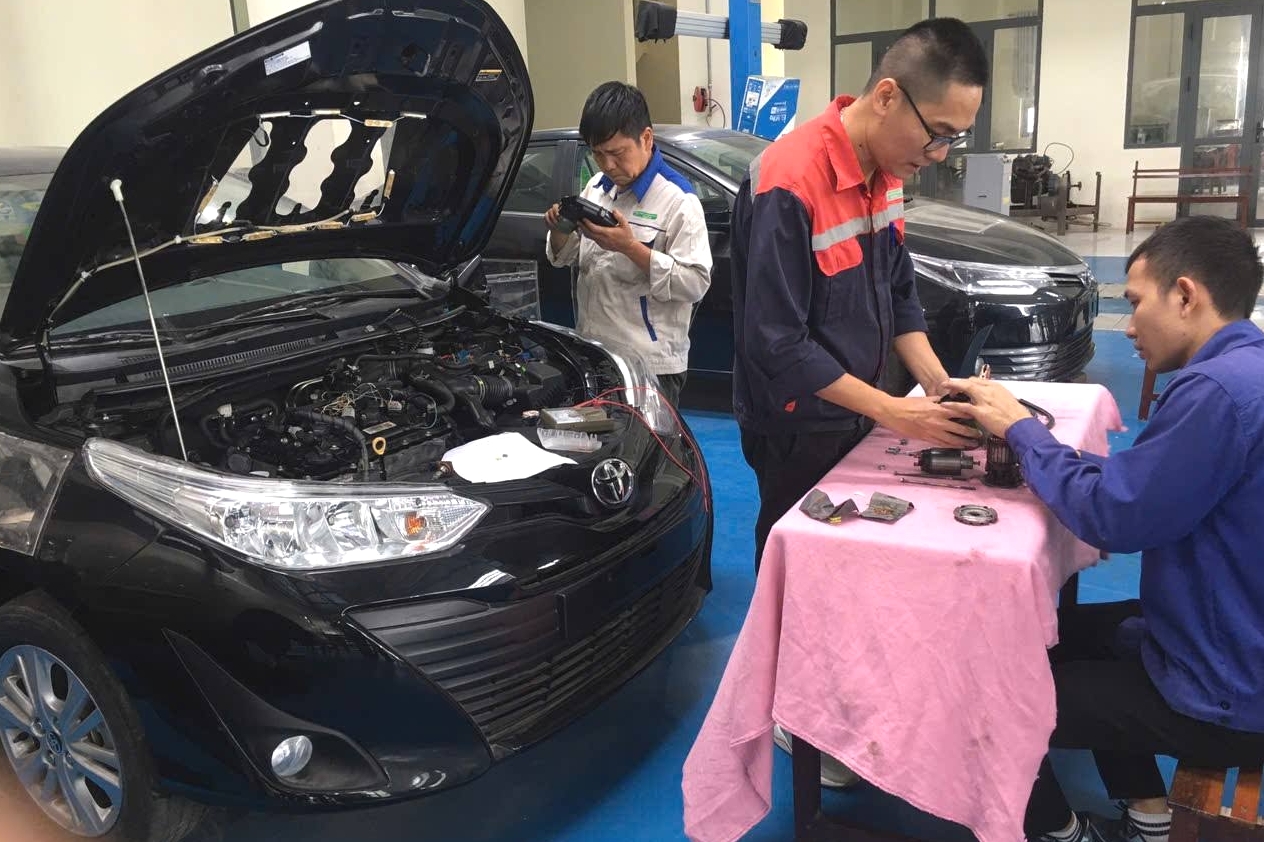 Nộp thuế thu nhập doanh nghiệp theo tỷ lệ % doanh thu bán hàng hoá, dịch vụ