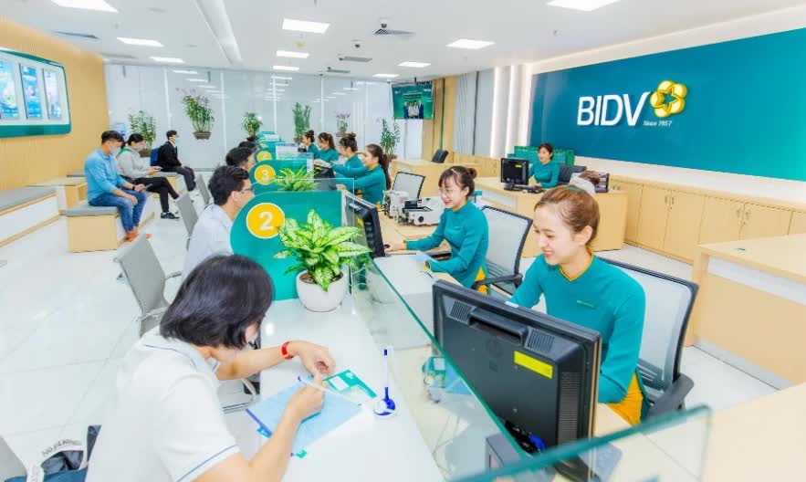 Vietcombank, VietinBank, BIDV vững ngôi đầu lợi nhuận giữa dư địa tăng trưởng hẹp Vietcombank, VietinBank, BIDV vững ngôi đầu lợi nhuận giữa dư địa tăng trưởng hẹp