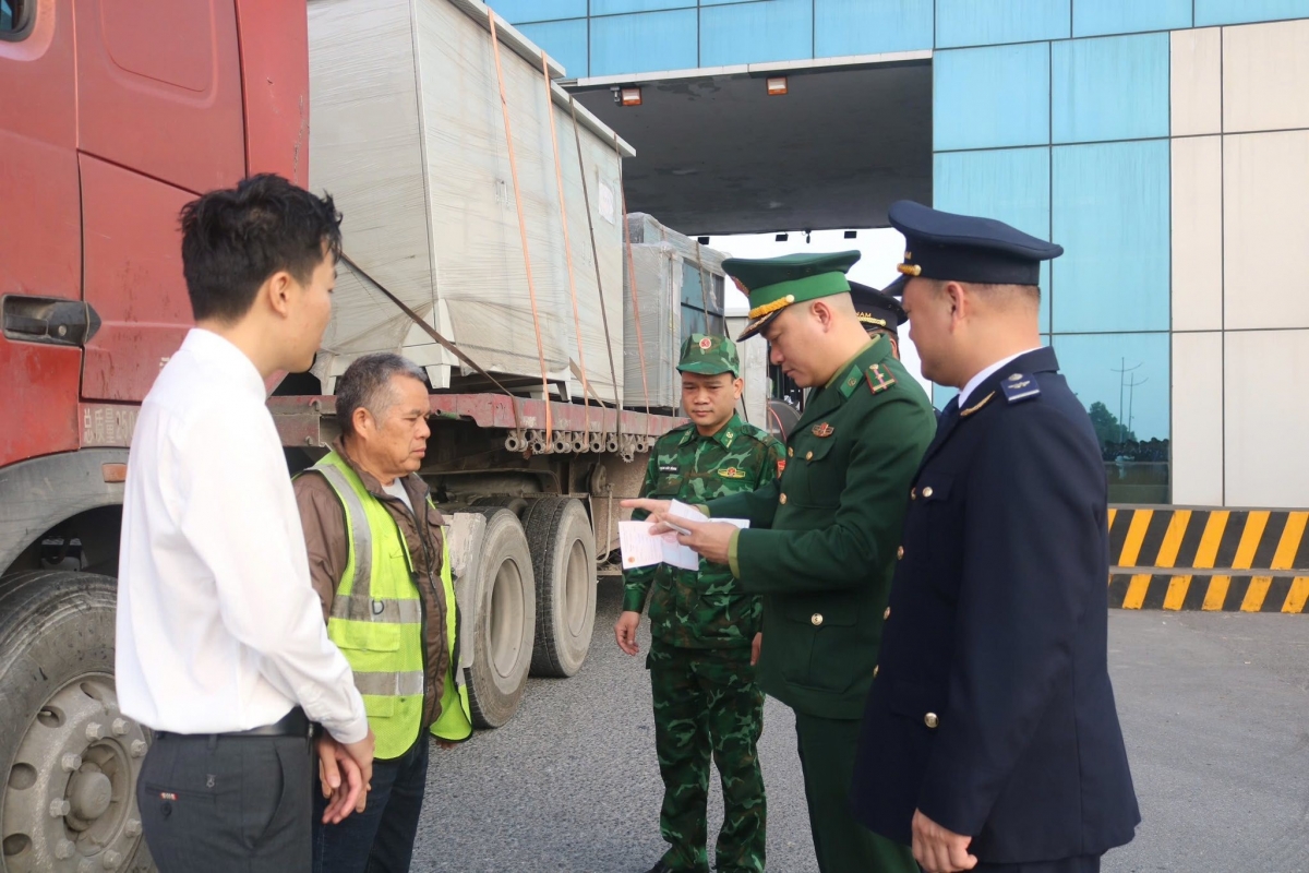 Hải quan Móng Cái chủ động phương án, đảm bảo thông quan trong dịp Tết
