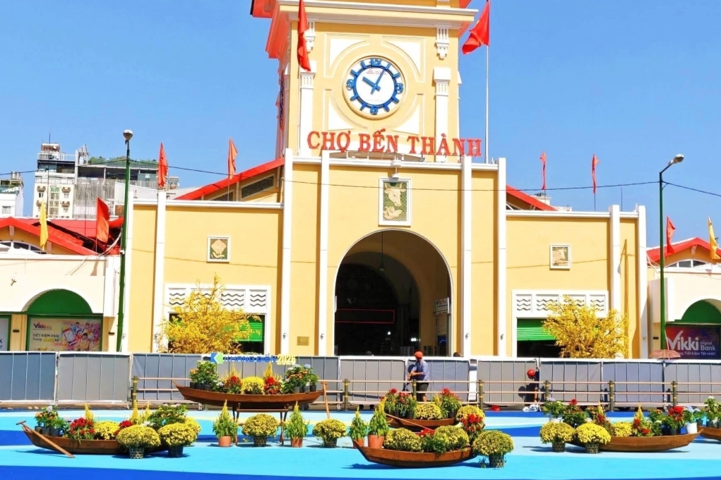 Rắc rối quanh việc chỉnh trang chợ Bến Thành và Hồ Con Rùa