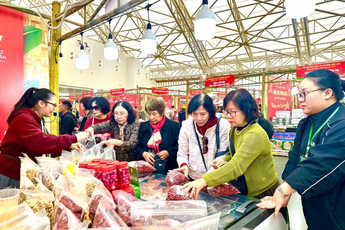 Hội chợ Mùa Xuân 2026: Đặc sản vùng miền hút khách, sức mua tăng nhanh