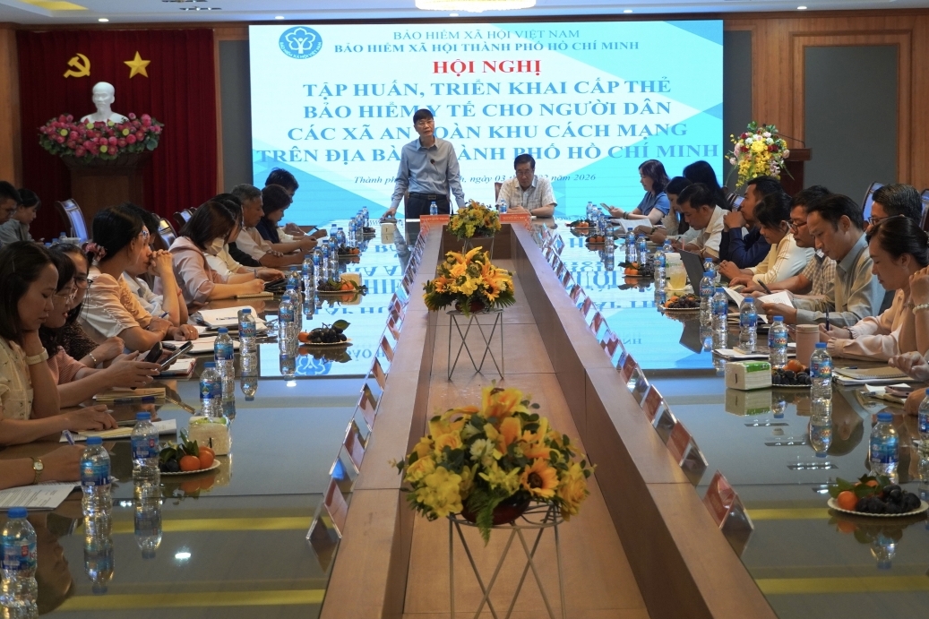 TP. Hồ Chí Minh: Khẩn trương cấp thẻ bảo hiểm y tế cho người dân các xã, phường An toàn khu