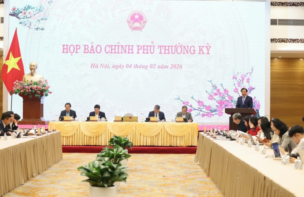 Thúc đẩy các động lực tăng trưởng mới, phấn đấu tăng trưởng 2 con số Thúc đẩy các động lực tăng trưởng mới, phấn đấu tăng trưởng 2 con số