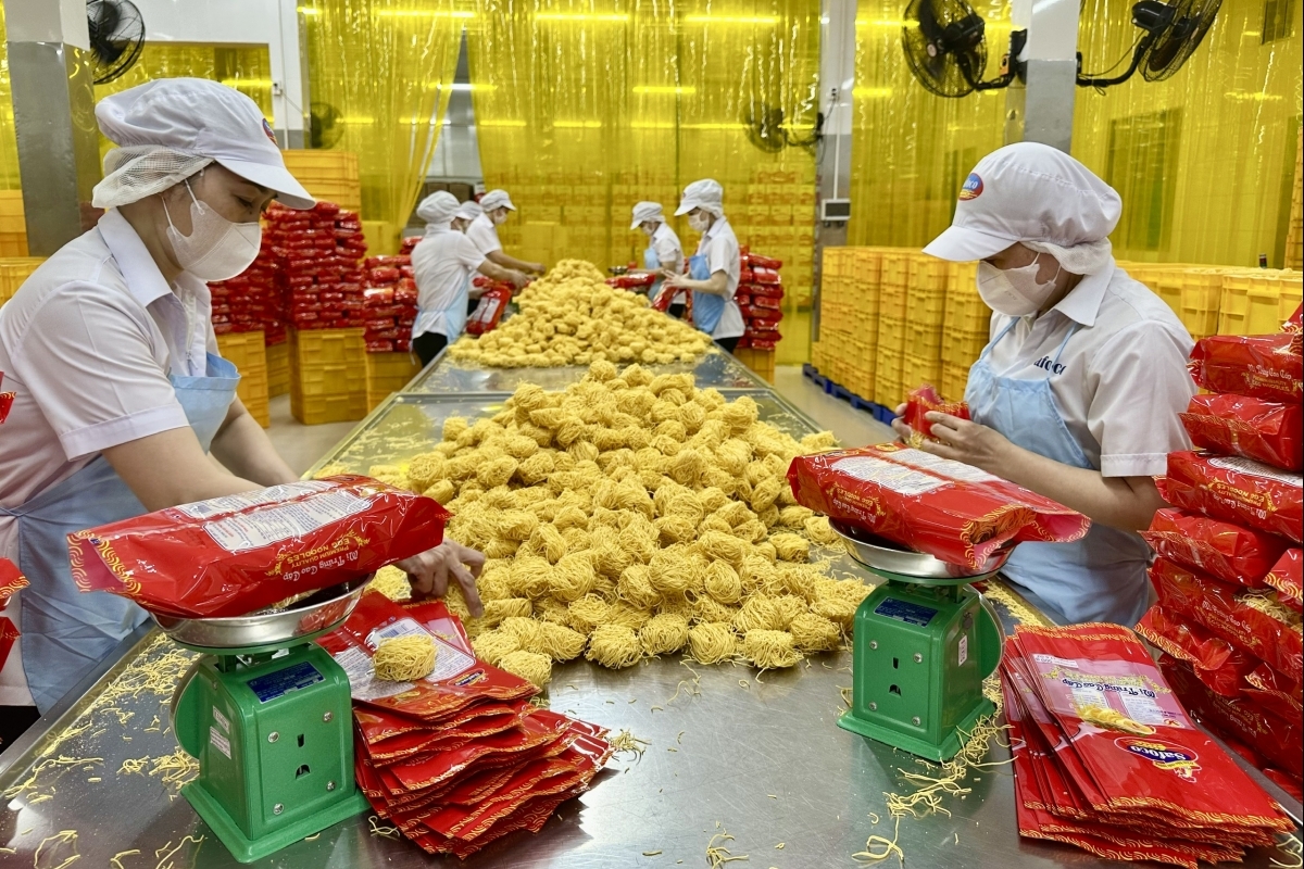 Doanh nghiệp điều chỉnh kế hoạch sản xuất, kéo dài giao hàng do xung đột Trung Đông