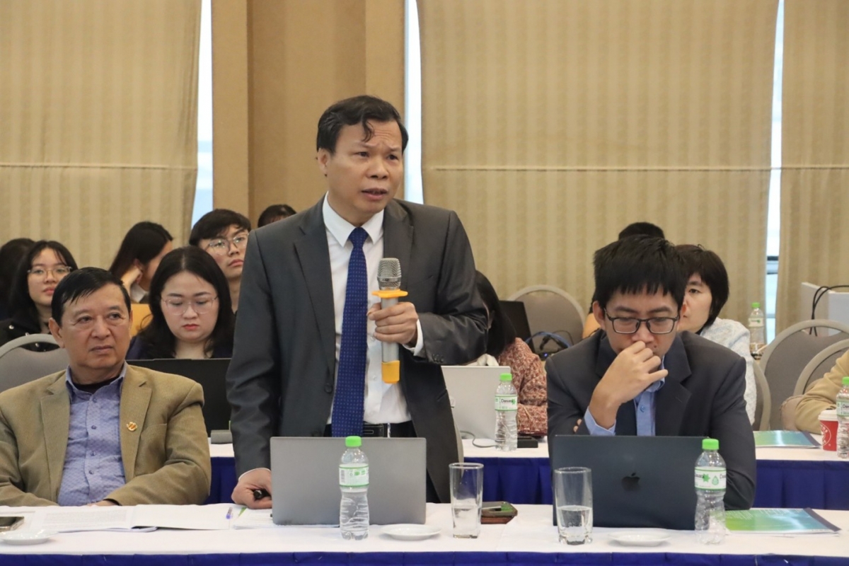 Đại diện các đơn vị phát biểu tham luận tại Hội thảo. 