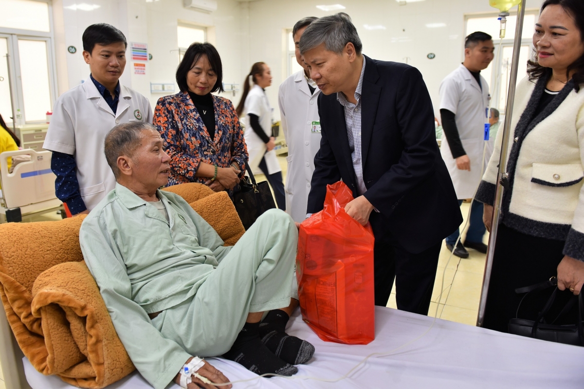 Quỹ BHYT chi trả hàng trăm tỷ đồng cho bệnh nhân điều trị chi phí “khủng”