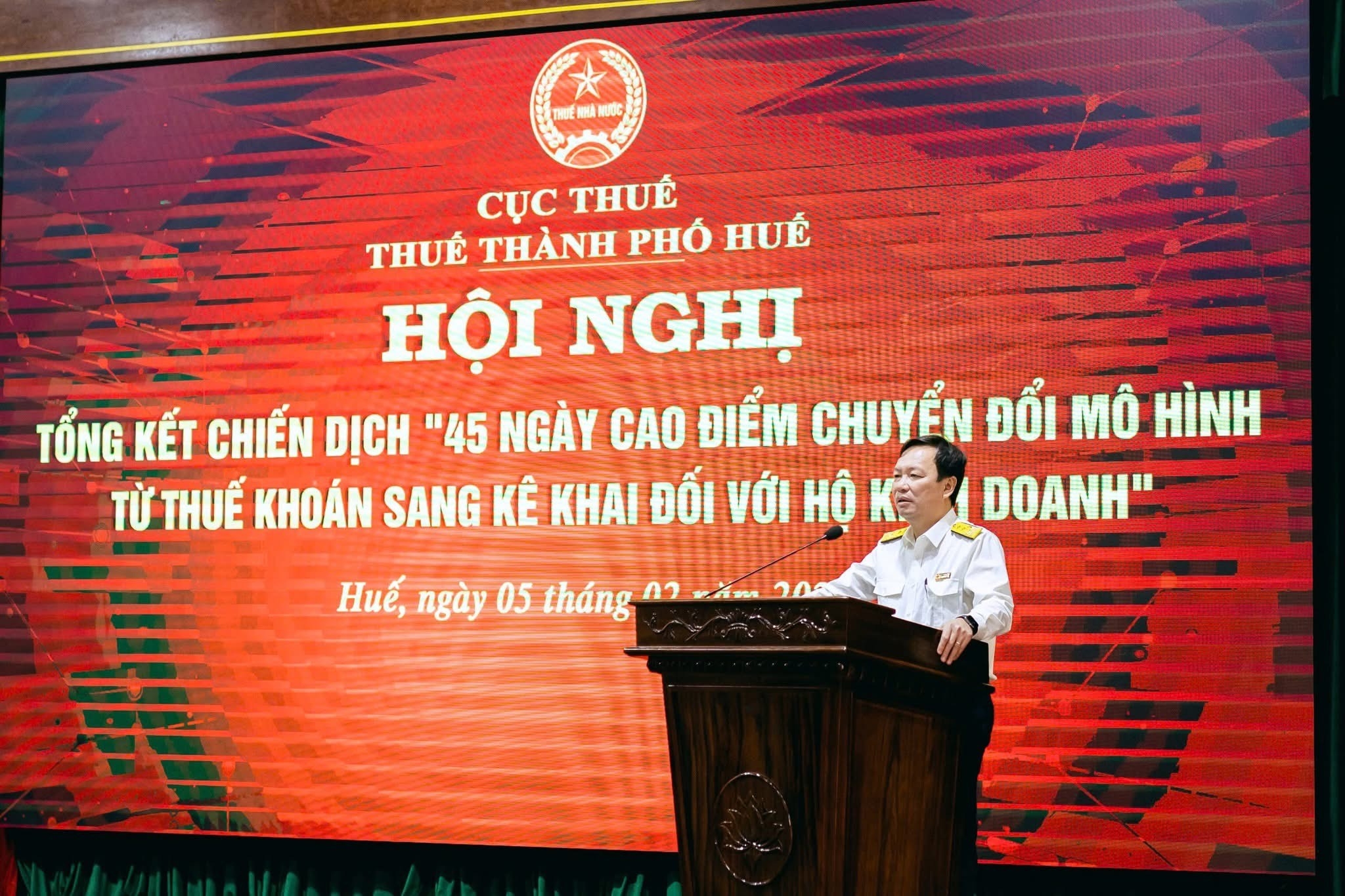 Thuế TP. Huế tổng kết Chiến dịch 45 ngày cao điểm chuyển đổi từ thuế khoán sang kê khai