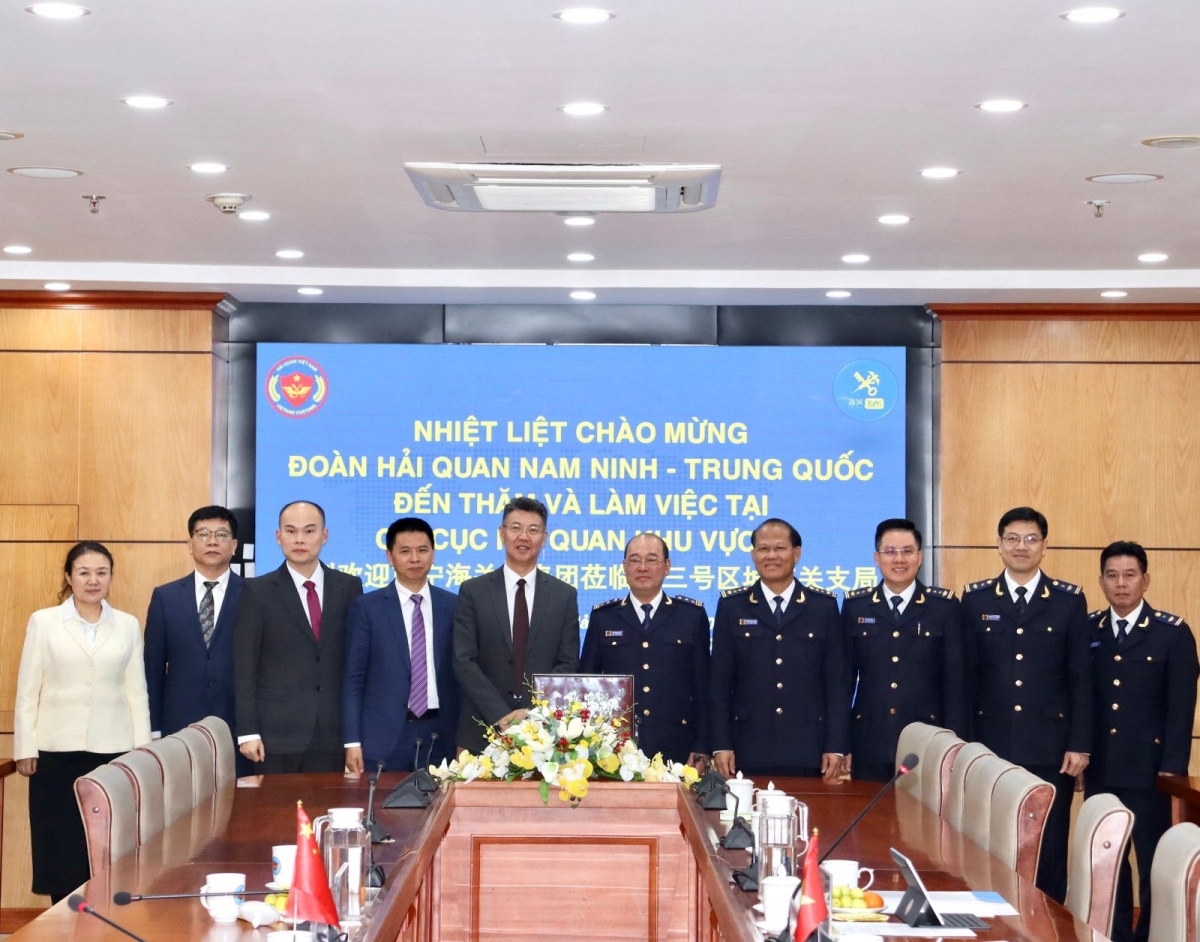 Hải quan khu vực III: Tăng cường chia sẻ thông tin, thúc đẩy thương mại song phương