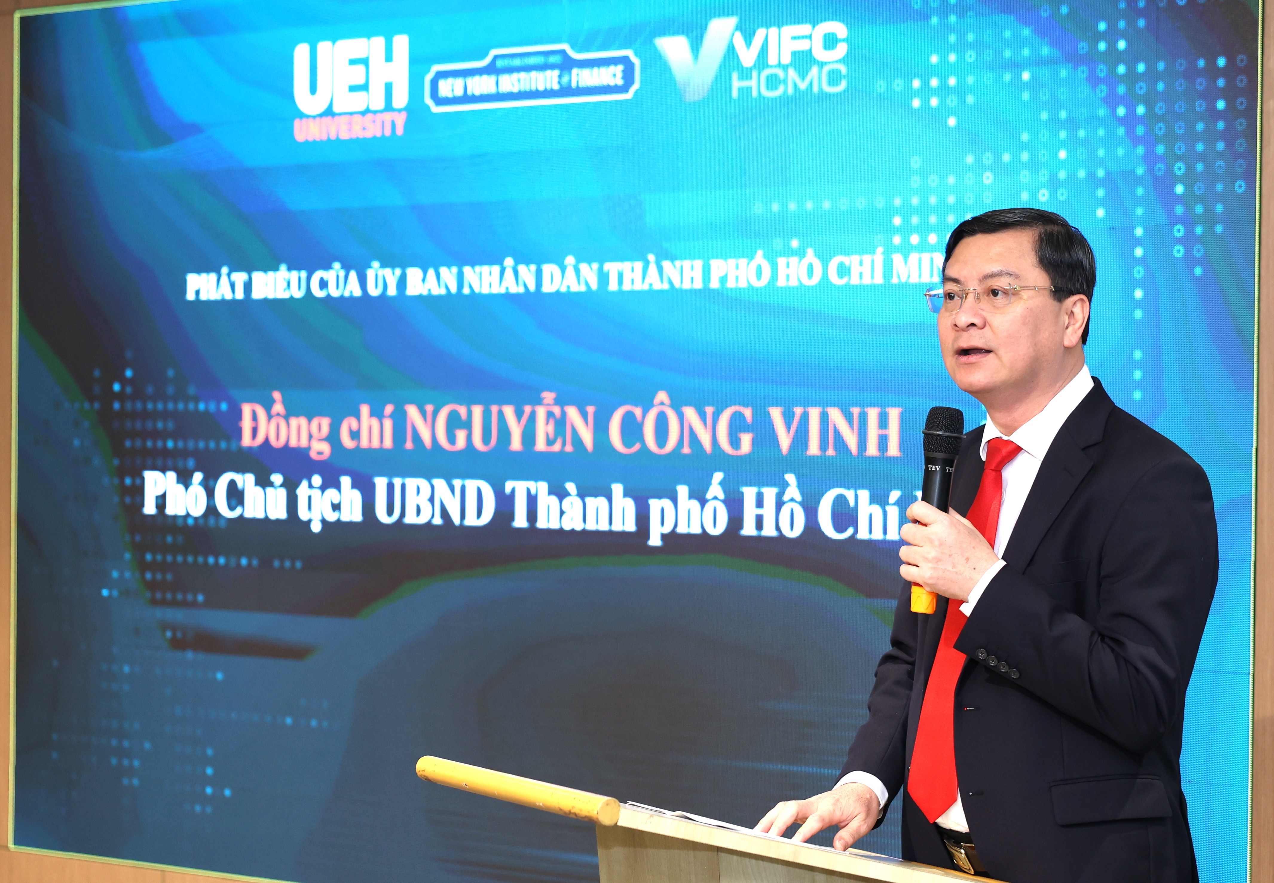 45 cán bộ chủ chốt tham gia khóa đào tạo nhân sự đầu tiên cho VIFC - HCMC 45 cán bộ chủ chốt tham gia khóa đào tạo nhân sự đầu tiên cho VIFC - HCMC
