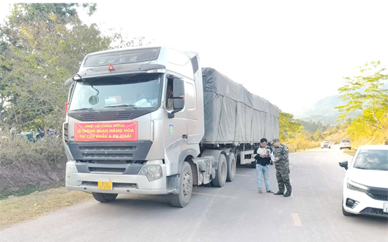 Chính thức mua bán, trao đổi hàng hóa qua Cửa khẩu A Pa Chải
