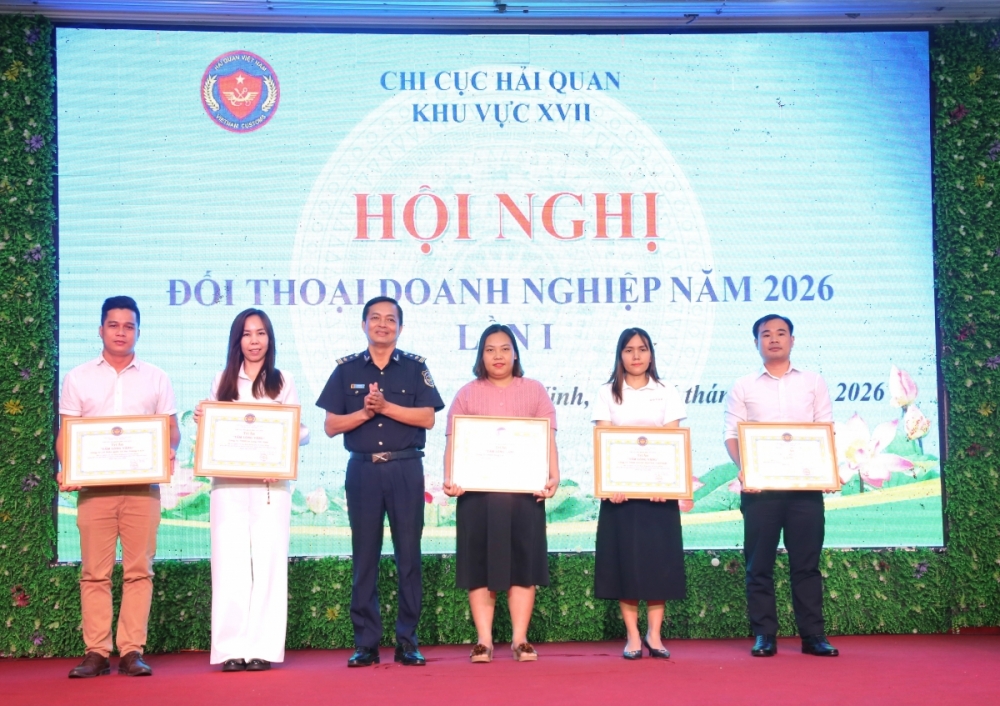 Hải quan khu vực XVII trao hơn 3.150 phần quà Tết cho người dân khó khăn tại Tây Ninh