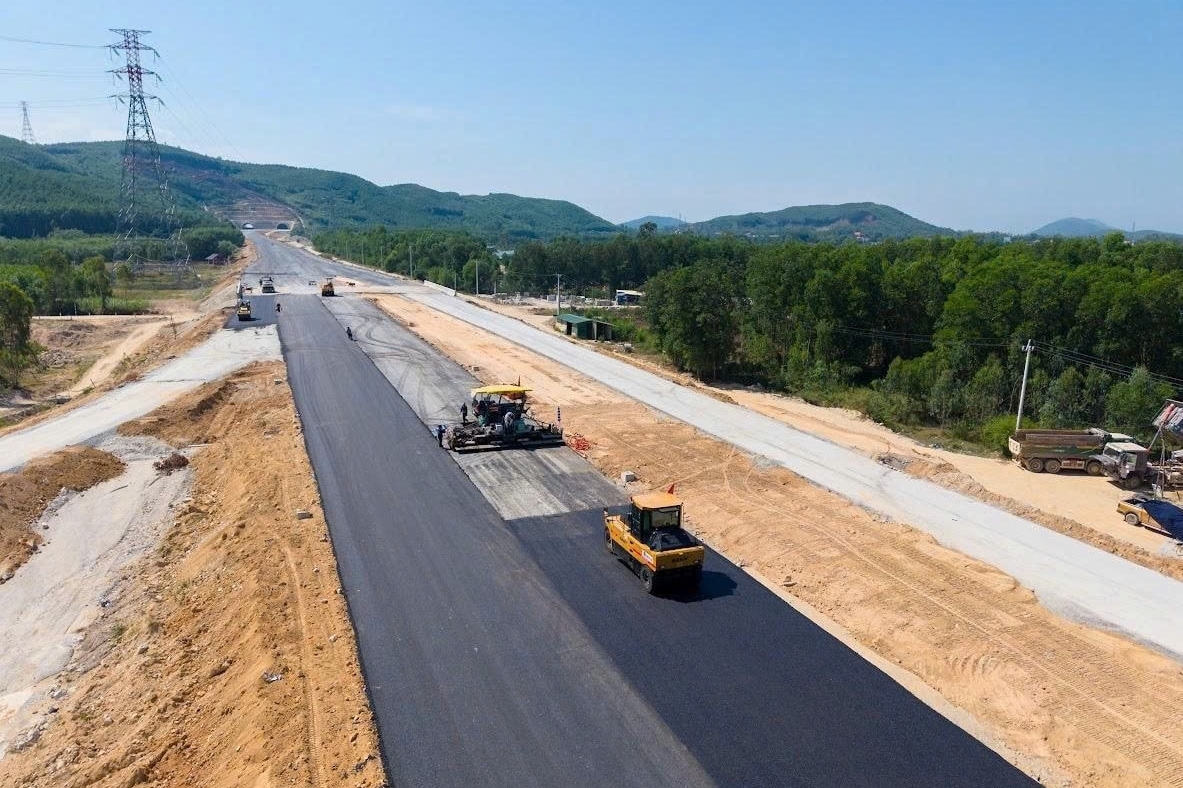 Đầu tư công 2026: Quy mô kỷ lục, áp lực giải ngân ngay từ đầu năm