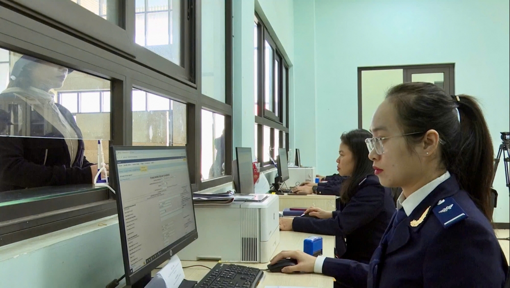 Xuất nhập khẩu qua cửa khẩu La Lay khởi sắc tháng đầu năm