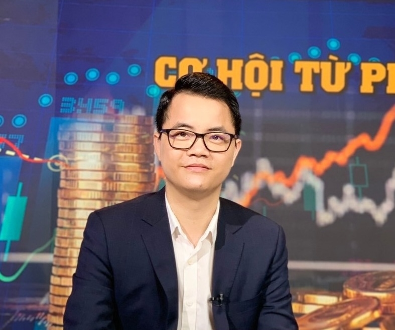 Ông Đặng Trần Phục – Chủ tịch HĐQT Công ty cổ phần AzFin Việt Nam Ông Đặng Trần Phục – Chủ tịch HĐQT Công ty cổ phần AzFin Việt Nam