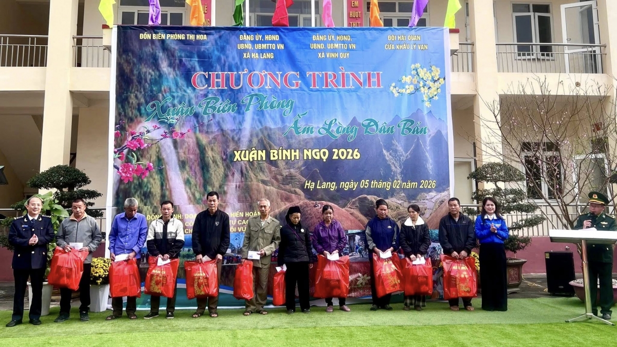 Hải quan khu vực XVI: Nhiều chương trình ý nghĩa hướng về đồng bào dịp Tết