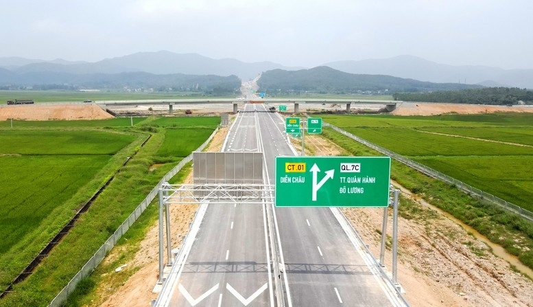 Đến năm 2050, Việt Nam sẽ có gần 9.000 km đường bộ cao tốc Đến năm 2050, Việt Nam sẽ có gần 9.000 km đường bộ cao tốc